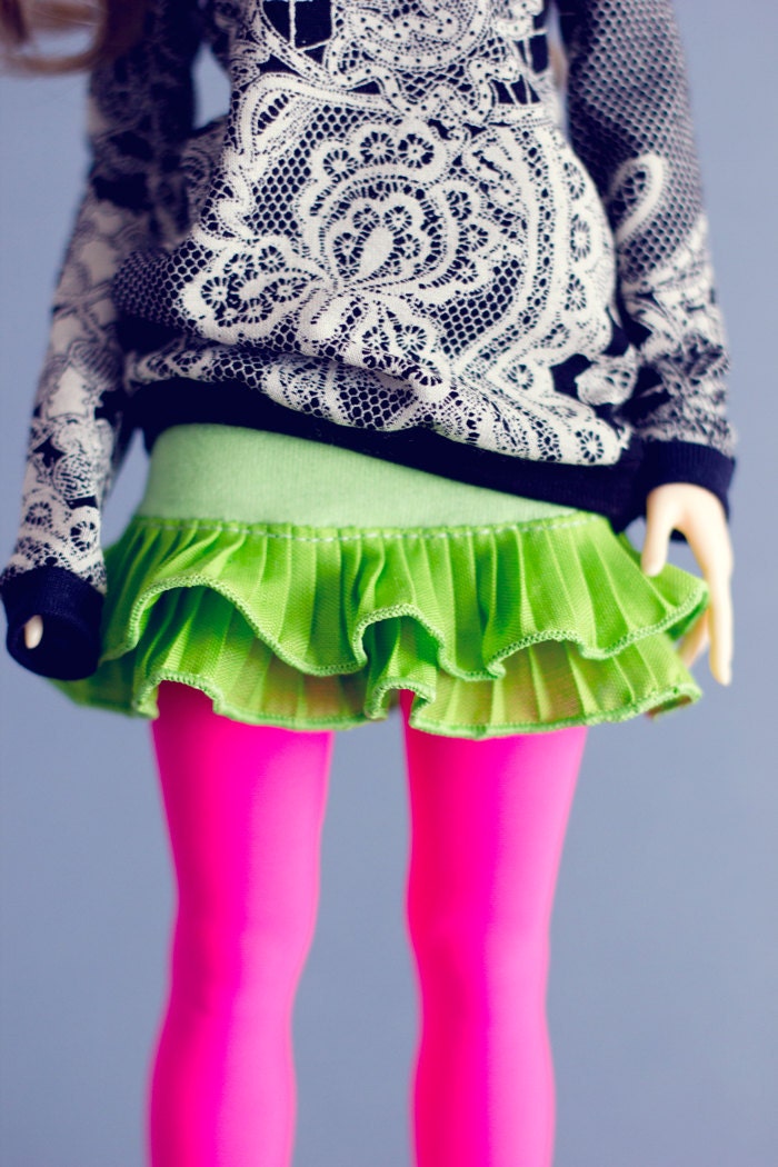 Green Ruffled Skirt MSD size