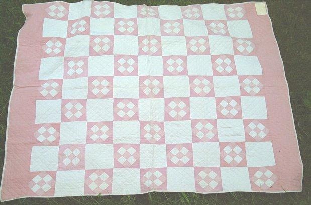 Super SALE -- Antique pink & white Tilted Nine Patch quilt, fine handquilting, hand pieced