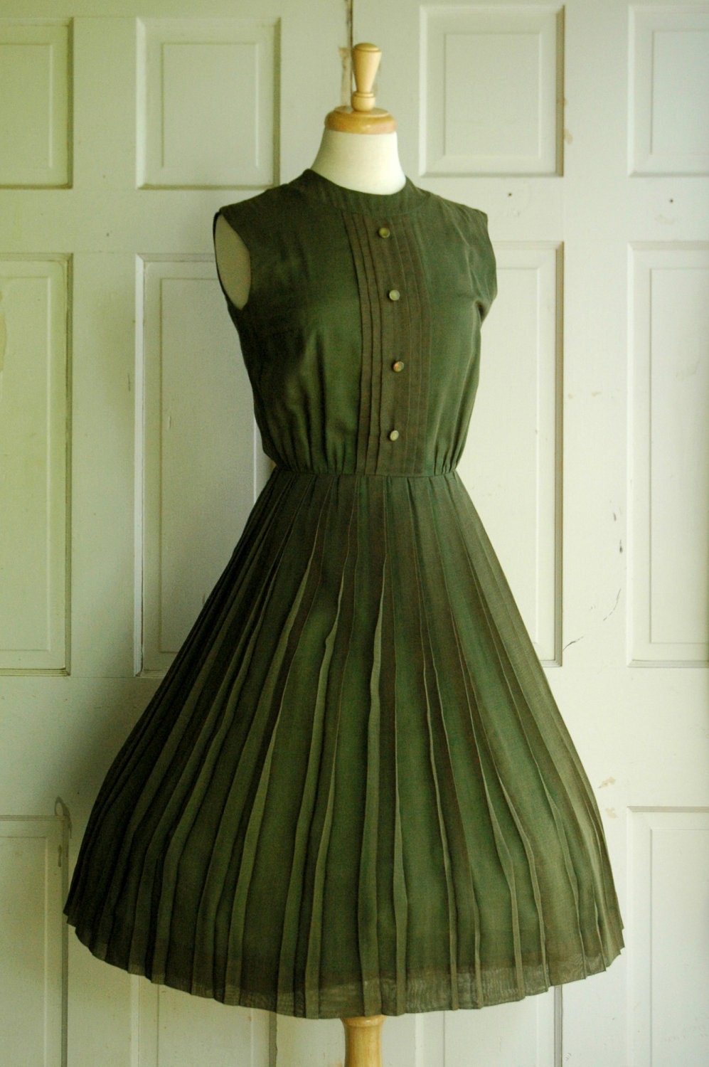 Vintage Day Dress / 1950s Olive Cotton Dress