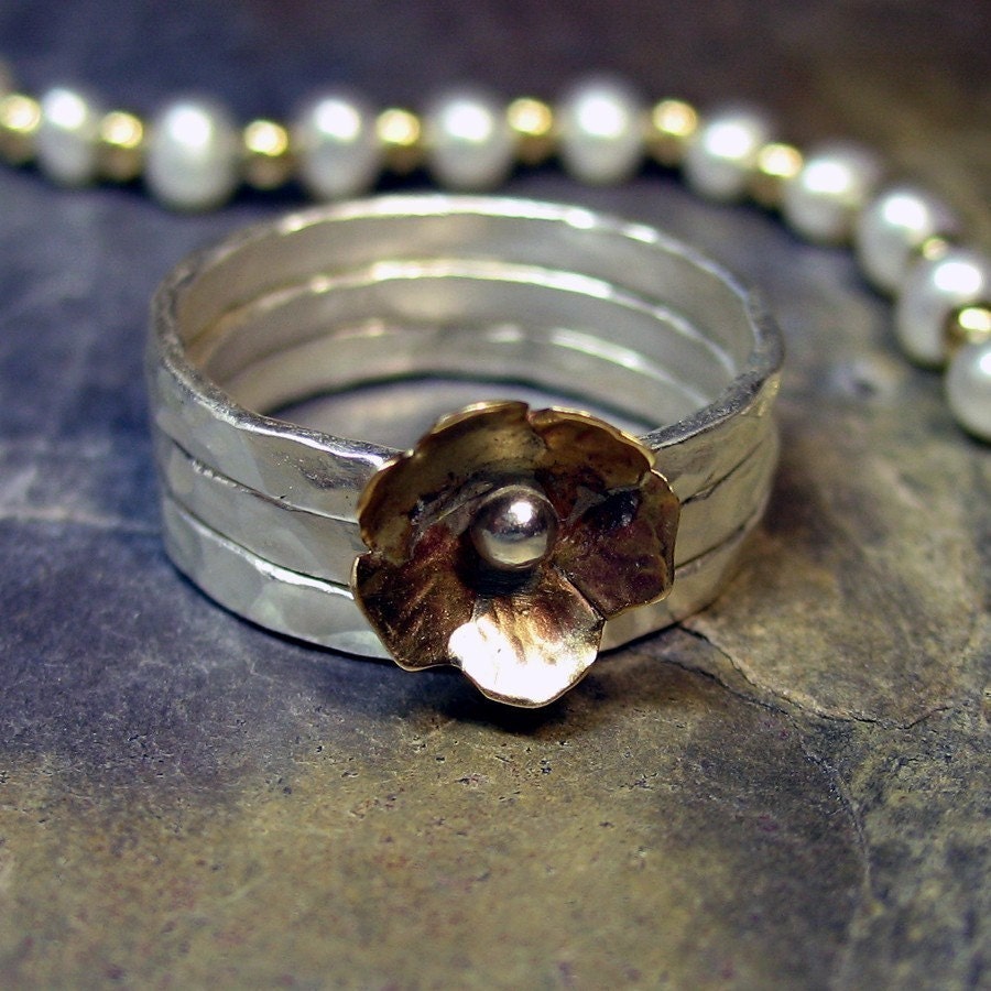 Stacking rings with brass flower - Petite Bloom