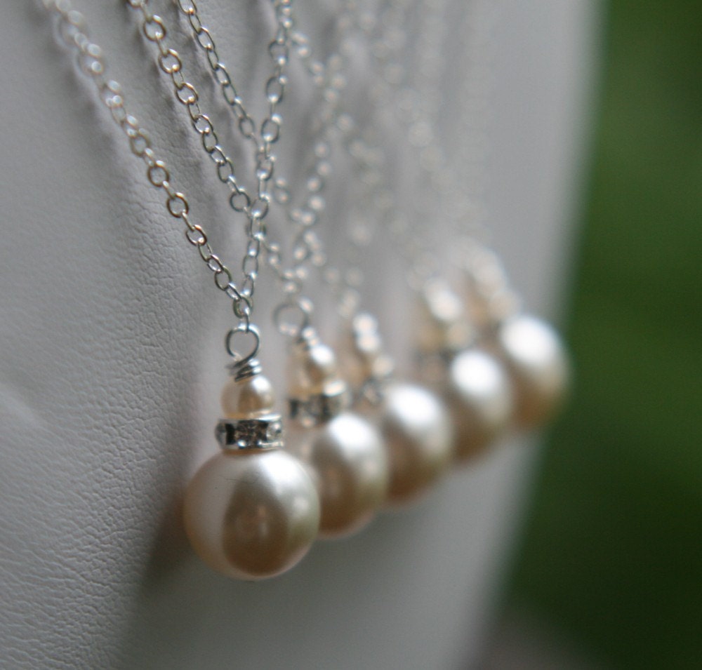 Simple Pearl Drop Necklace Bridal Party Gift The Chloe Necklace Choose Pearl Color FREE U.S.Shipping