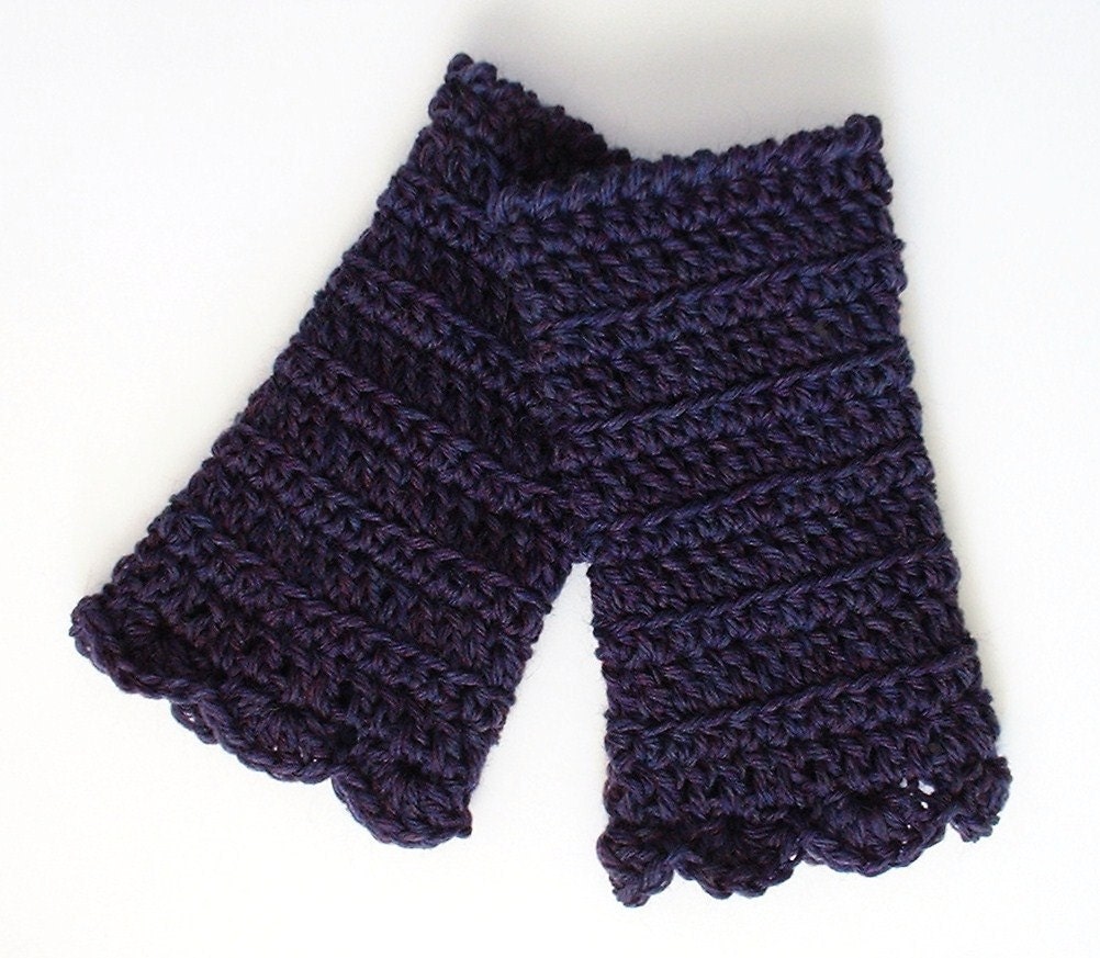 Deep Purple Wool Fingerless Gloves with Shell Scallop Trim at Wrist  Small Hand Size