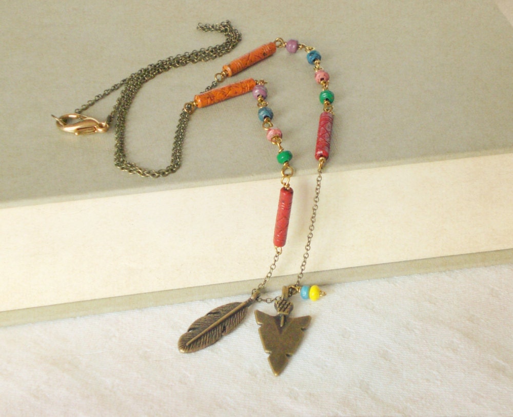 Arrow and feather necklace American indian inspired "Spirit of the forest" - rainbow colorful