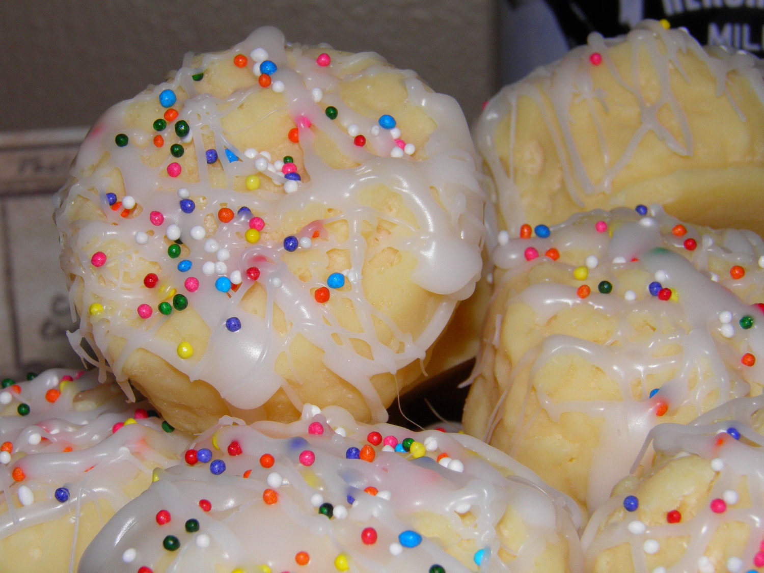 Choose Any Three - Grubby Cake Wax Melts - Six Tarts Per Package for a Total of 18 Melts