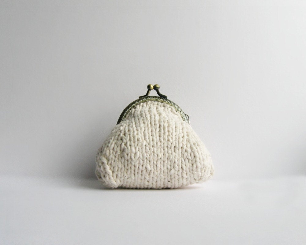 change purse coin knitted in crude white cotton yarn