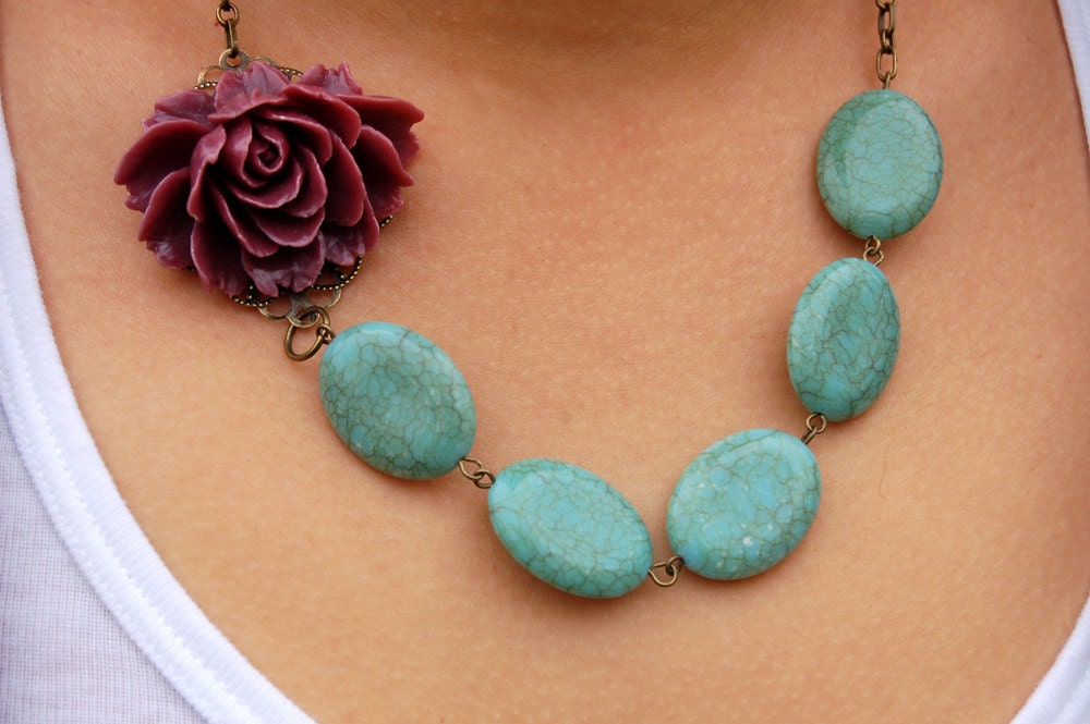 Asymmetrical Dark Purple Rose Necklace