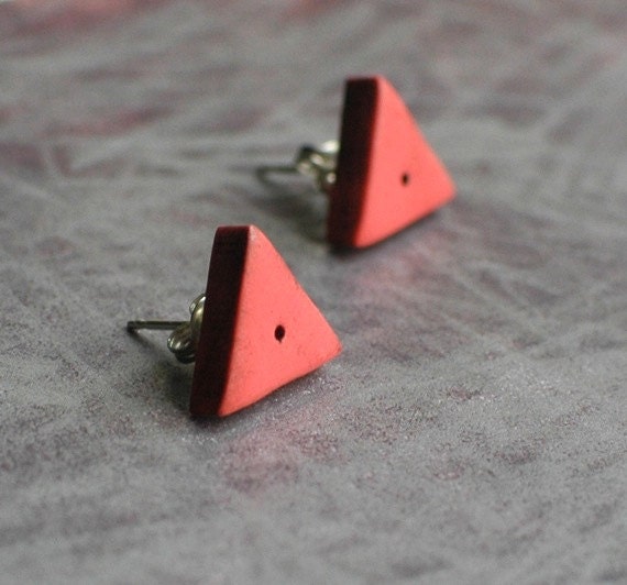 Triangle post earrings in Coral
