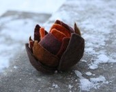 TUTORIAL, How to make a sculpted felt brooch