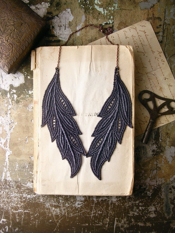 lace necklace -MUSE-