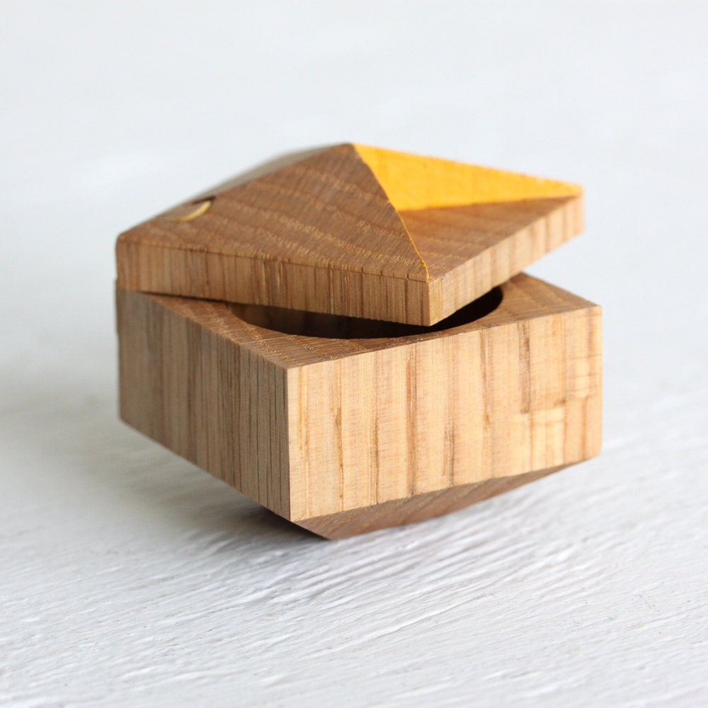 Pixie - faceted engagement ring box made from reclaimed wood