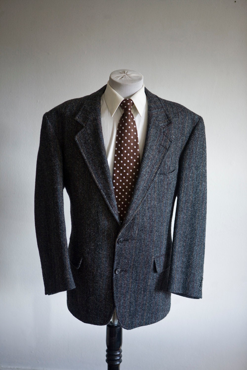 Size 46 Vintage Harris Tweed Herringbone Sport Coat