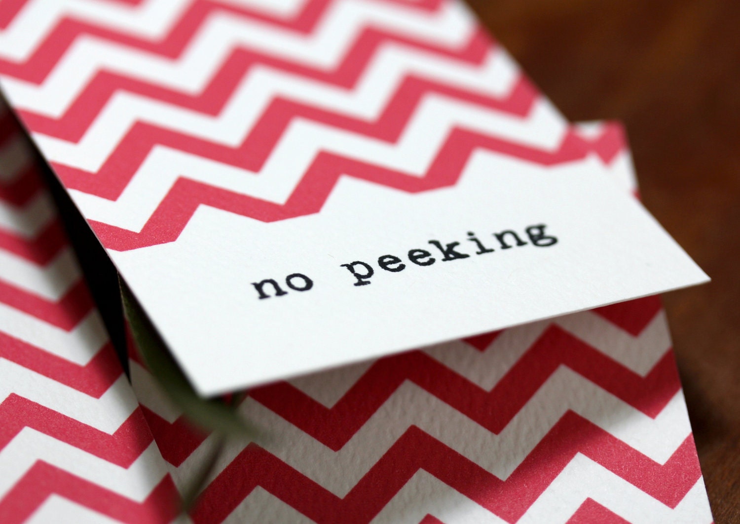 ON SALE 30% OFF chevron no peeking holiday hang tags set (6)