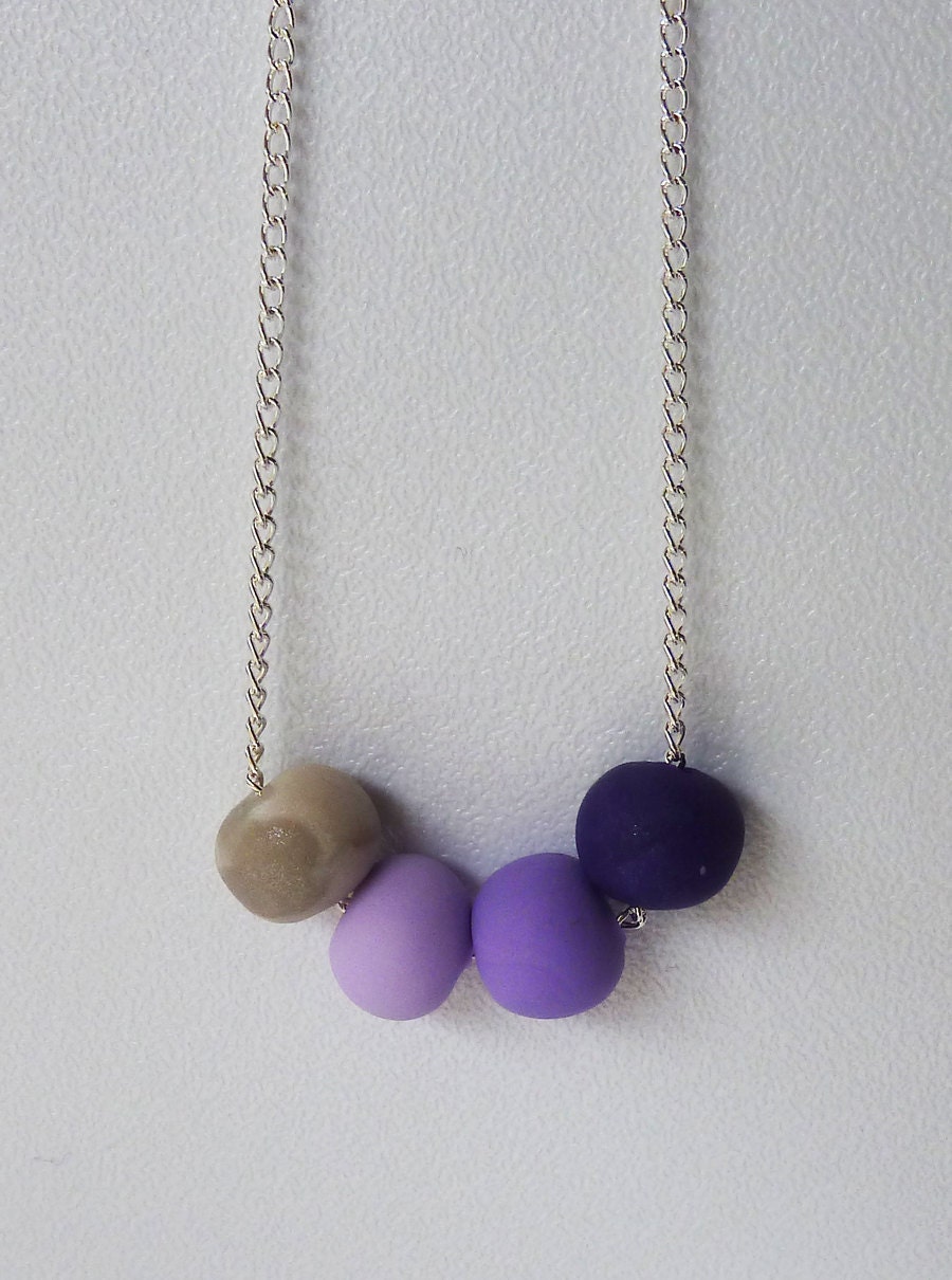 HALF OFF color gradient necklace in purples
