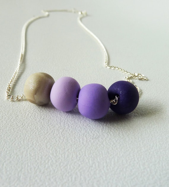 HALF OFF color gradient necklace in purples