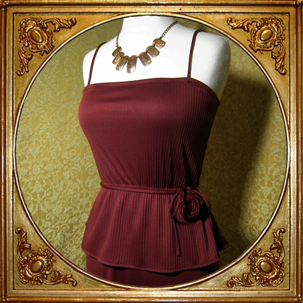 70s burgundy long dress. peplum waist. pleated bodice. rose on hip. size xs/s.