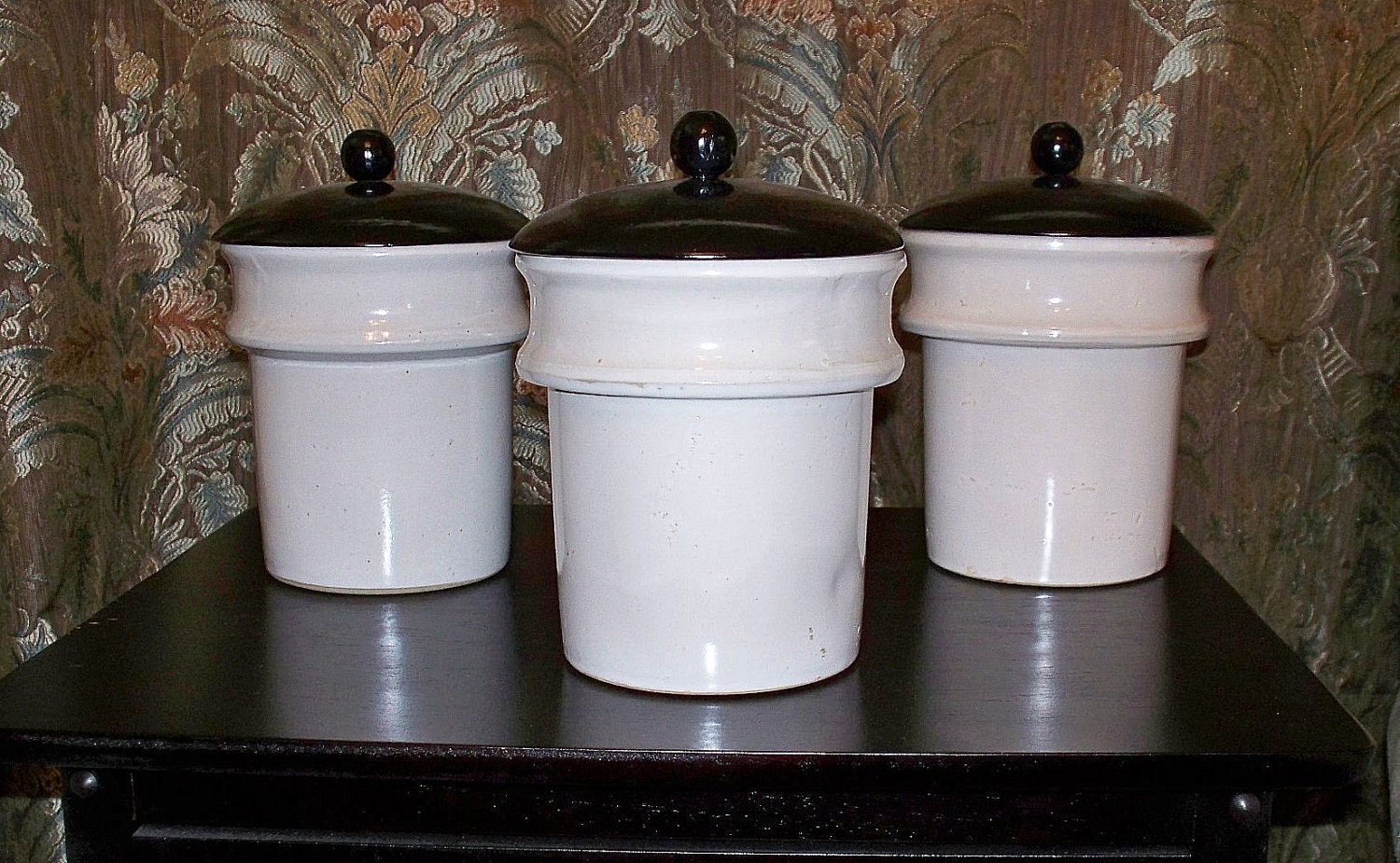 Stoneware Jar,Wooden Lid,Pottery
