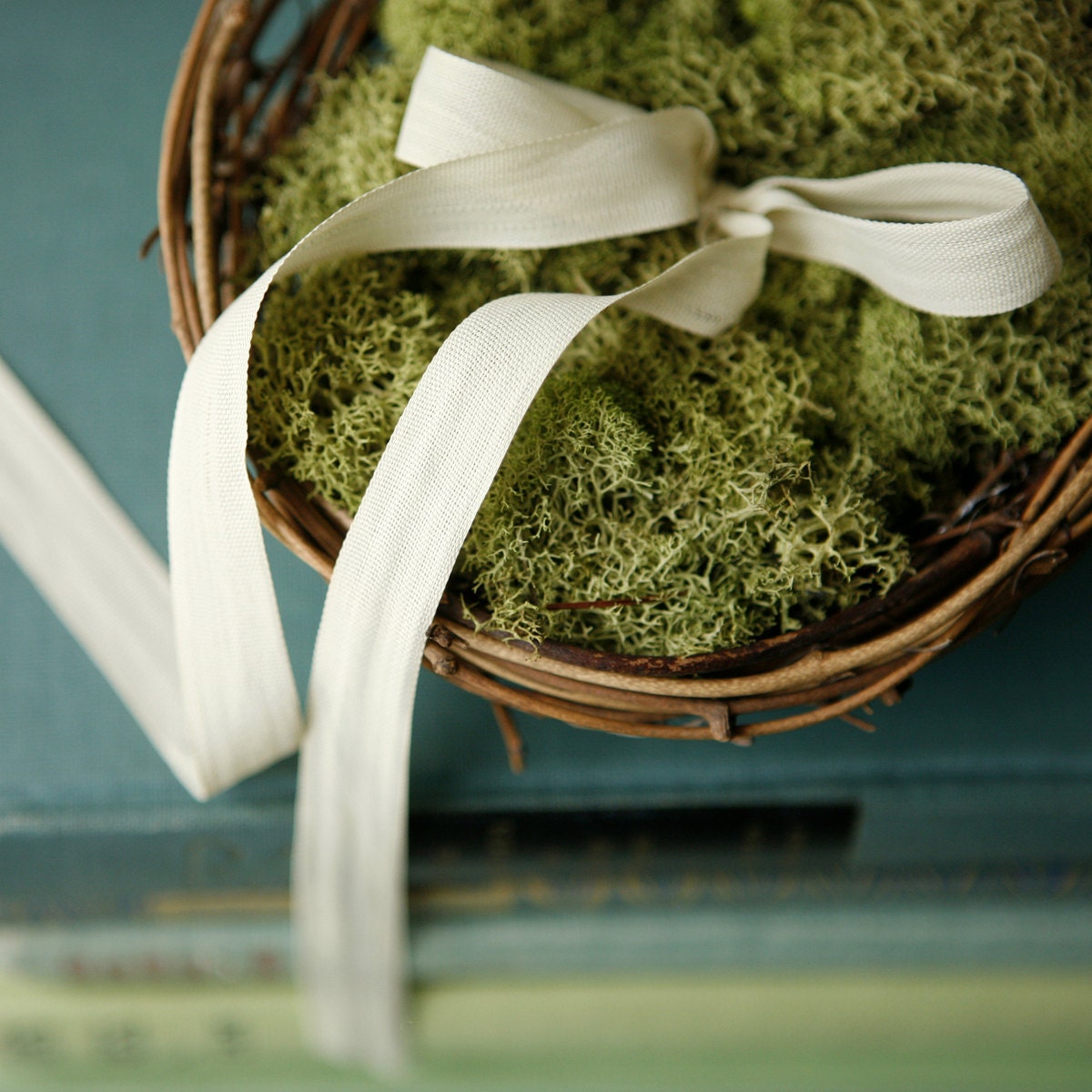 woodland ring basket (sage ribbon) 'love nest'