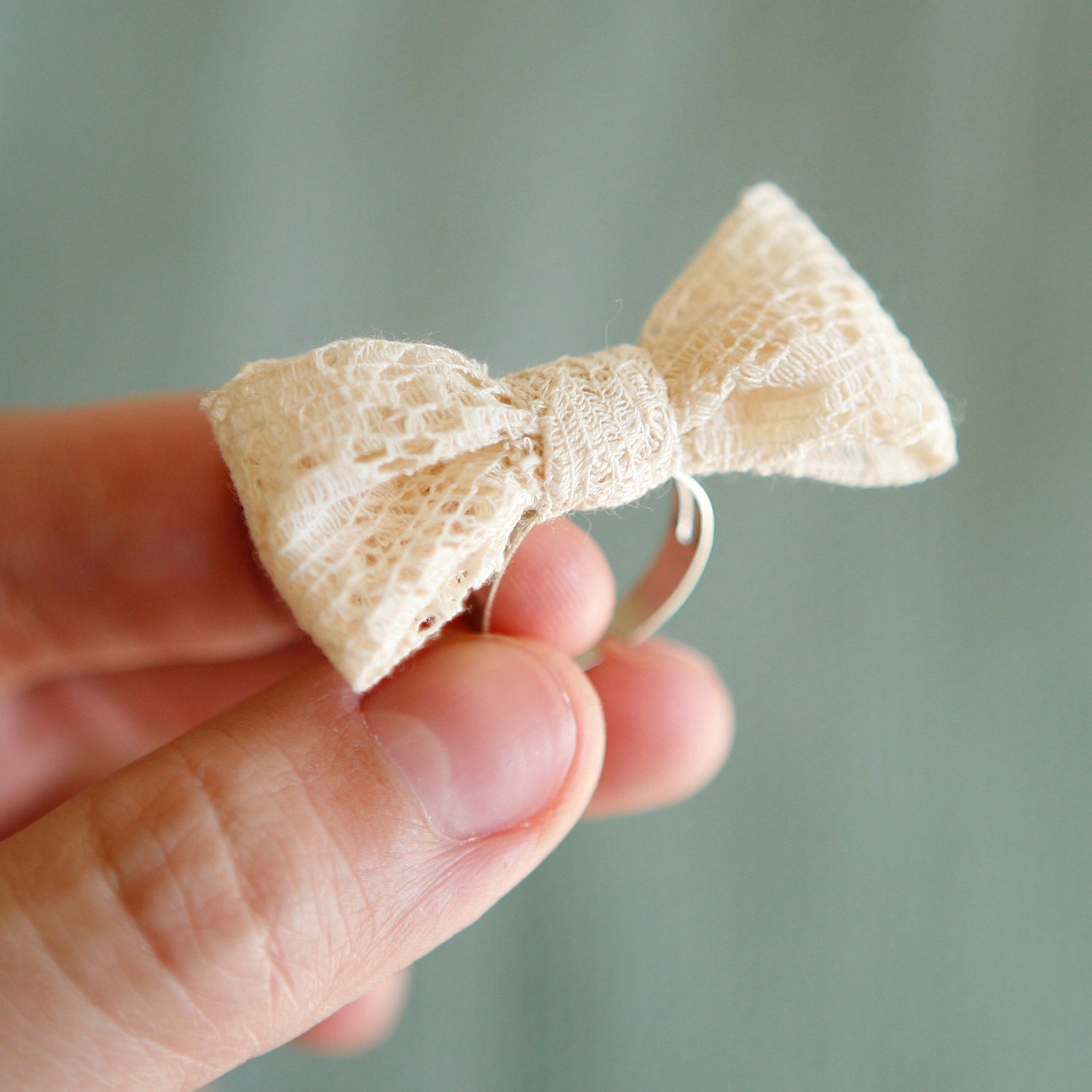 lace bow - adjustable ring