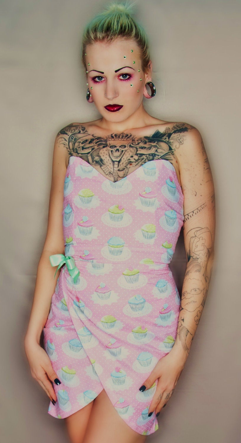 Sale Sale Glitter Cupcakes Heart shape overlap Dress XS S XXL