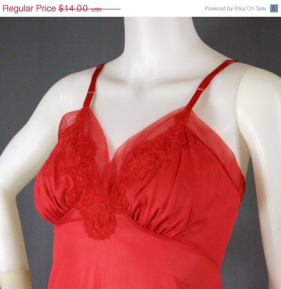 SALE 60s Hand Dyed Fuschia Van Raalte Full Slip Dress, 32 - Vintage Lingerie
