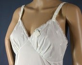 SALE 60s 3 Leaf Clover White Full Slip by Kayser, Deadstock, 36 - Vintage Lingerie