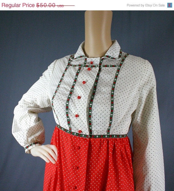 SALE Late 60s Lanz of Salzburg Folk Polka Dot Robe and Night Shirt Set - Vintage Lingerie