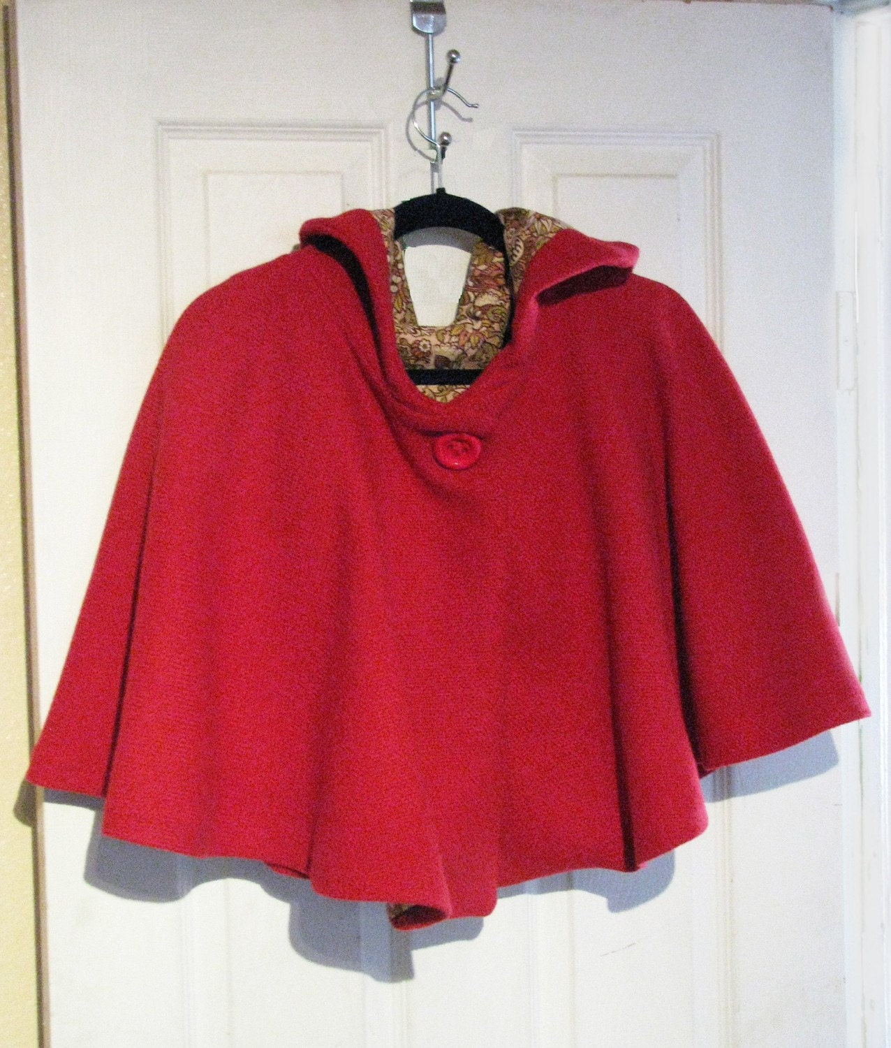 Custom Capes, Cloaks, and Capelets