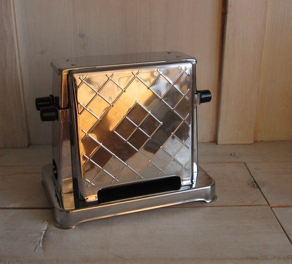 1940s Toaster Made in Montreal by rabbitohrabbit on Etsy