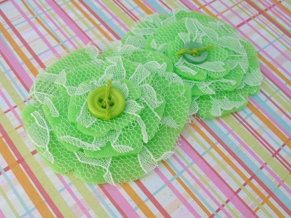 Celery - Lace and Felt Flowers