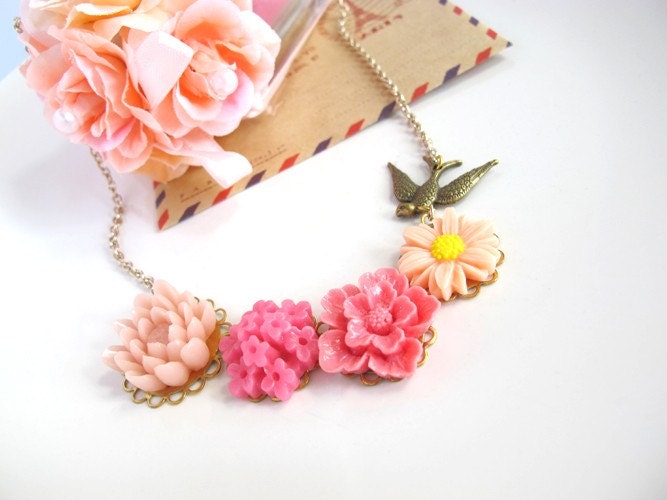Lovely Spring Garden Sweet Pink Collection flower necklace Only 1 piece