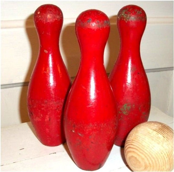 Items similar to Vintage TOY WOODEN BOWLING PINS Three Red JUGGLING