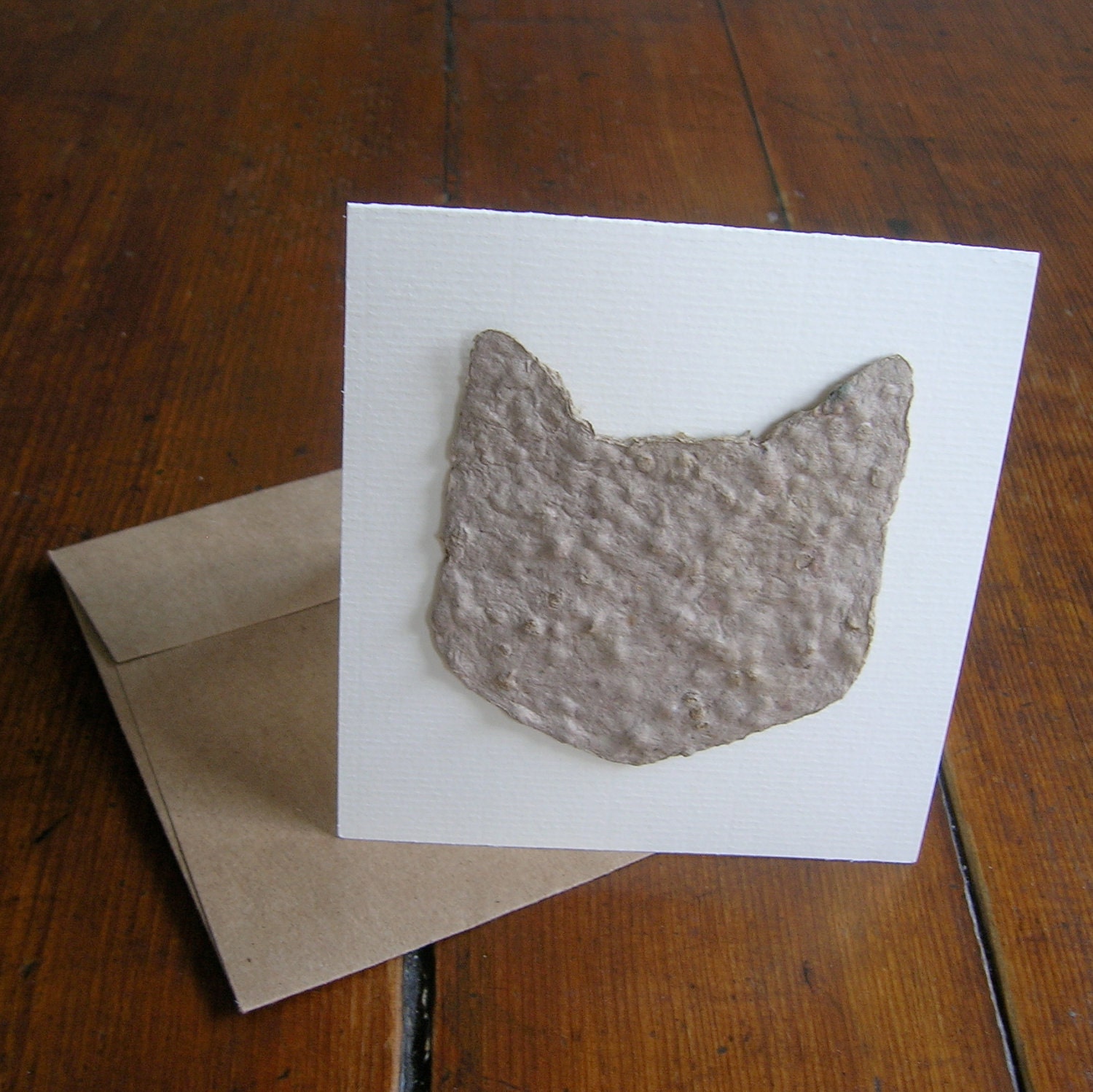 Pet sympathy card for a cat lover - Made from plantable seed paper and Chinese Forget-Me-Not seeds - Feline greeting card