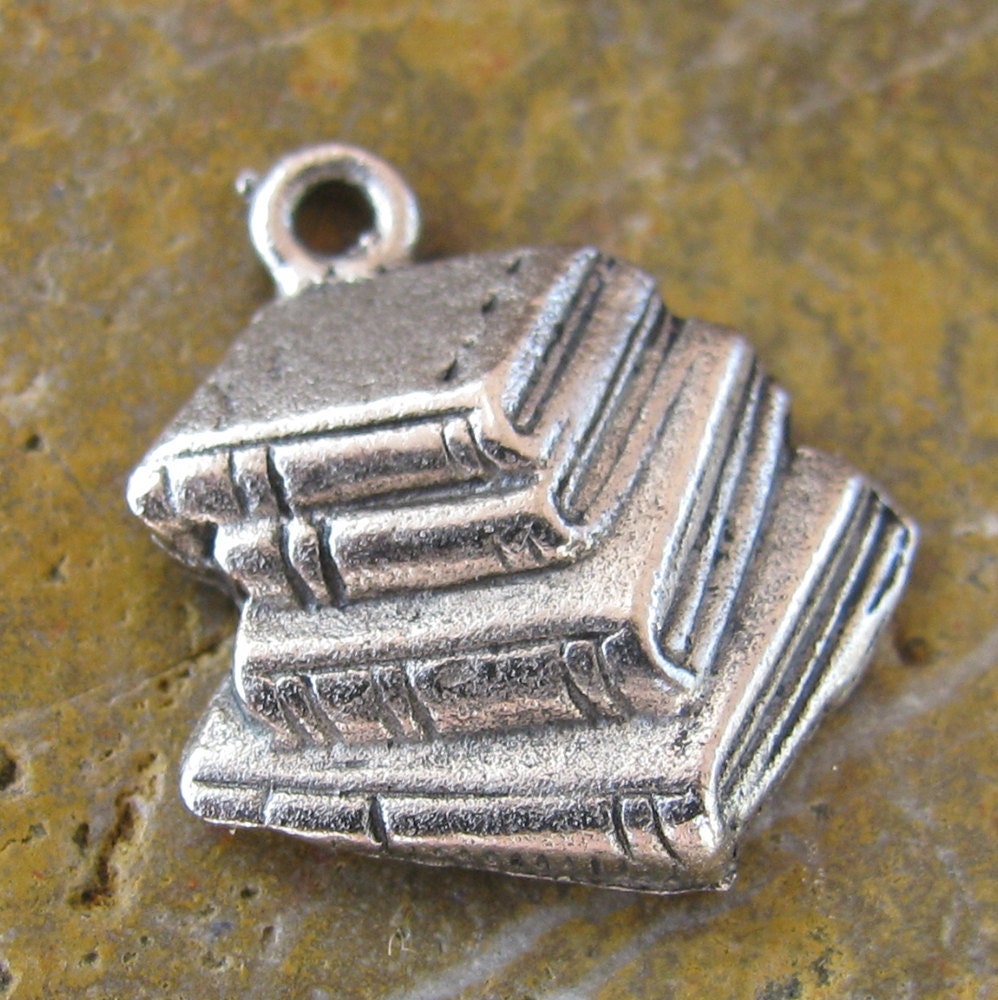Silver Book Charm in Antique Silver Jewley Findings - 6 pcs - 1031