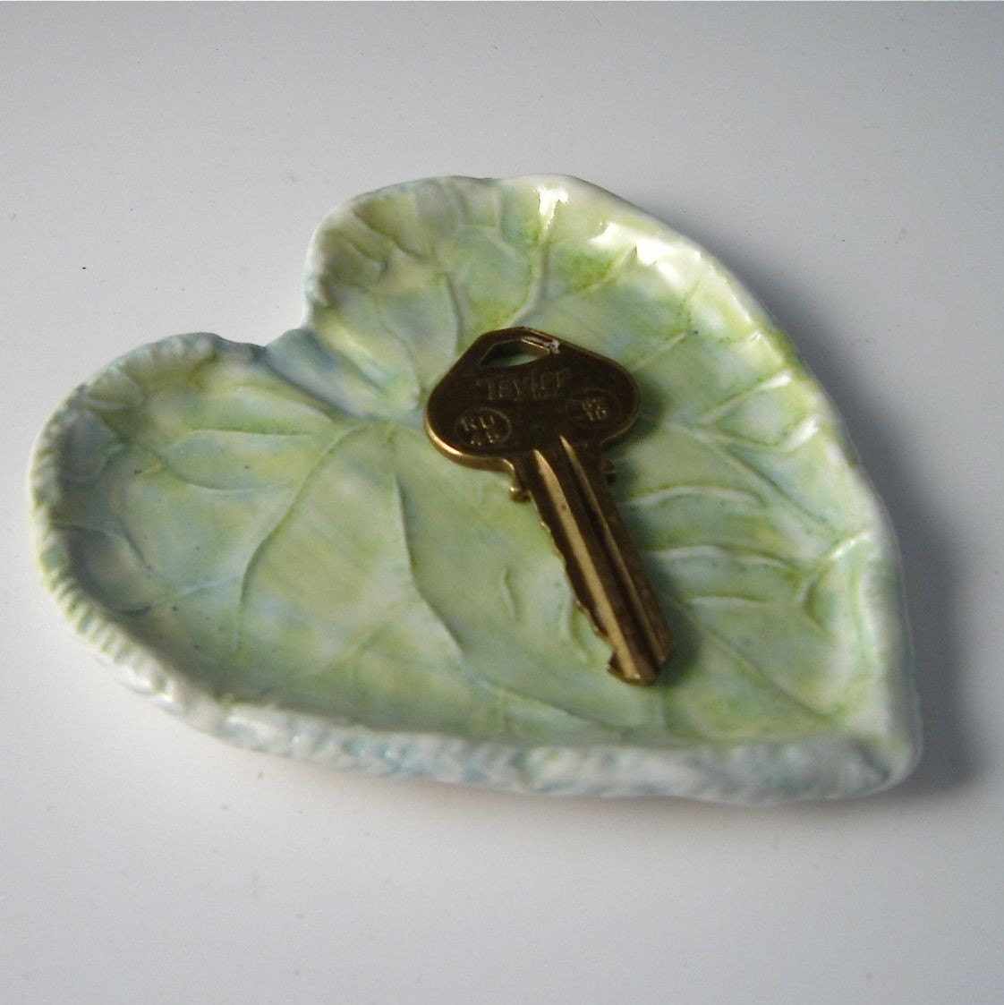 Intricate Porcelain Leaf Dish