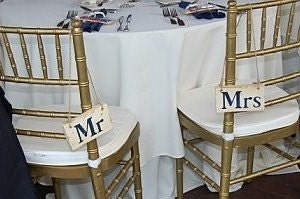 Rustic Mr and Mrs Hanging Signs, Great for Sweetheart table chairs, Photo Prop, Anniversary, Rehersal Dinner, Housewarming Party