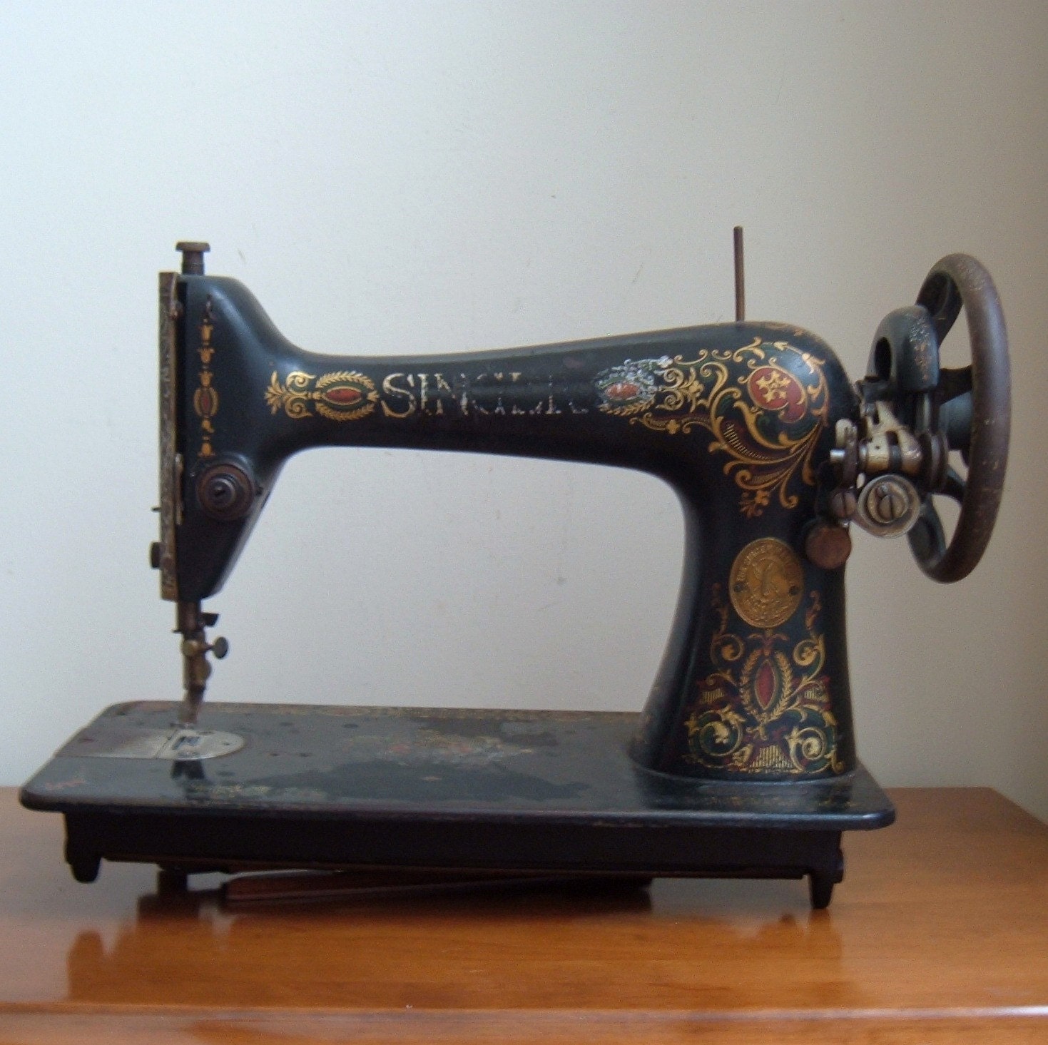 antique Singer sewing machine 1911 by ImSoVintage on Etsy