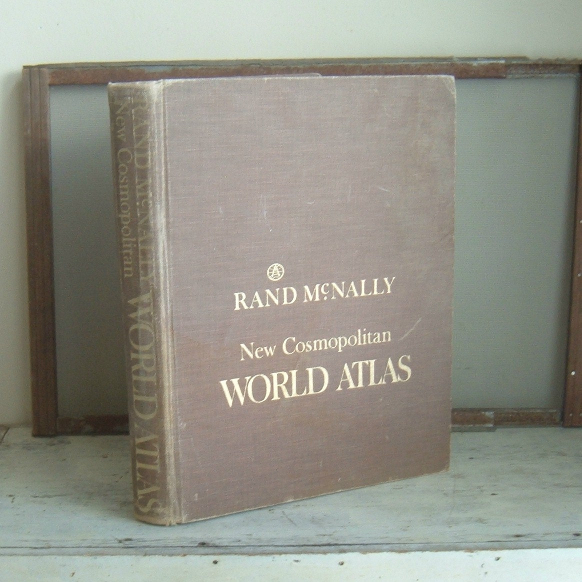 vintage 1965 Rand McNally New Cosmopolitan World Atlas