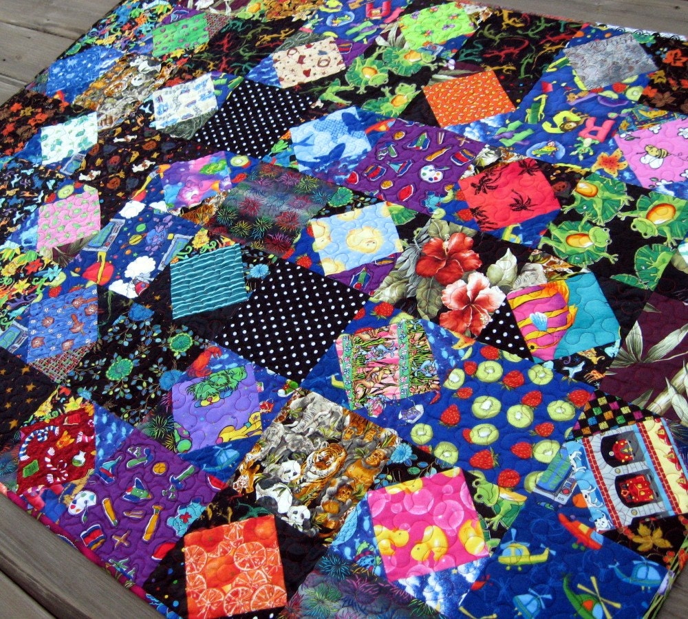 Cozy Heirloom Quilt, throw blanket, Playtime Baby or Child I Spy