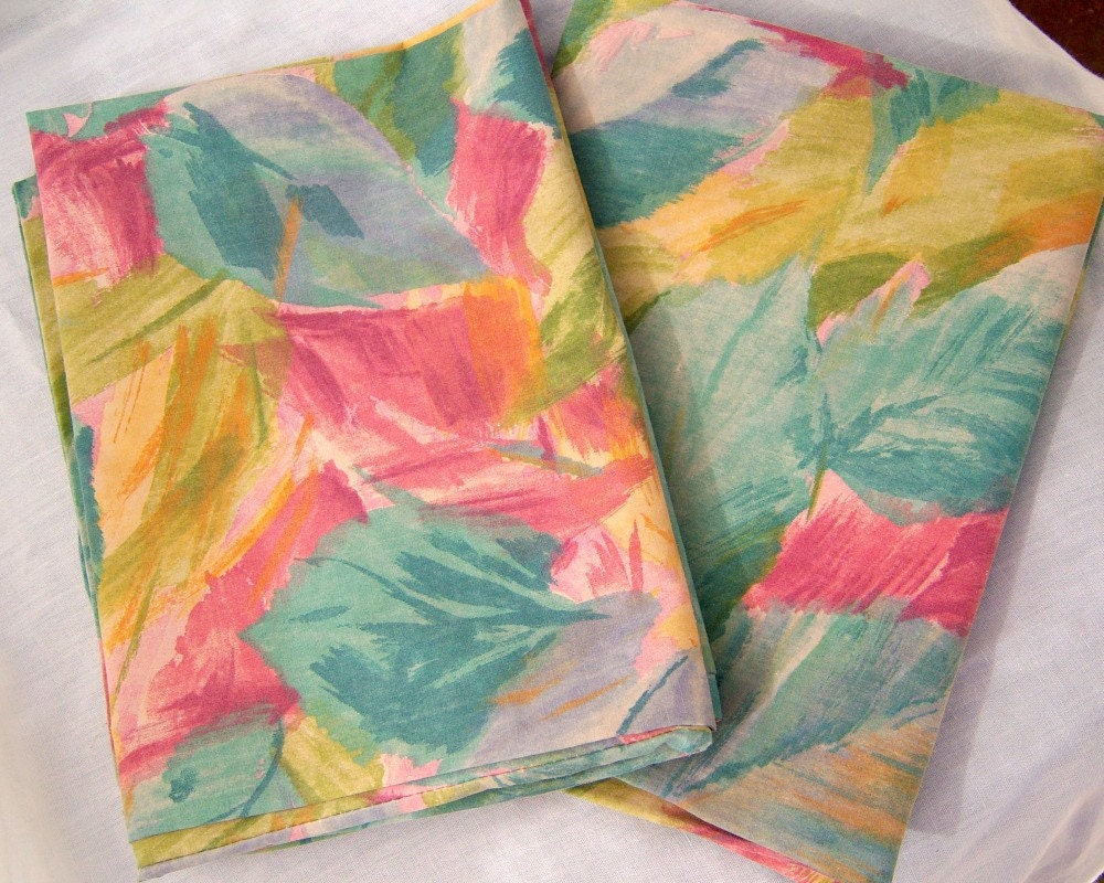 Vintage 80s pillow cases // Colorful Leaves // mauve teal moss pink orange