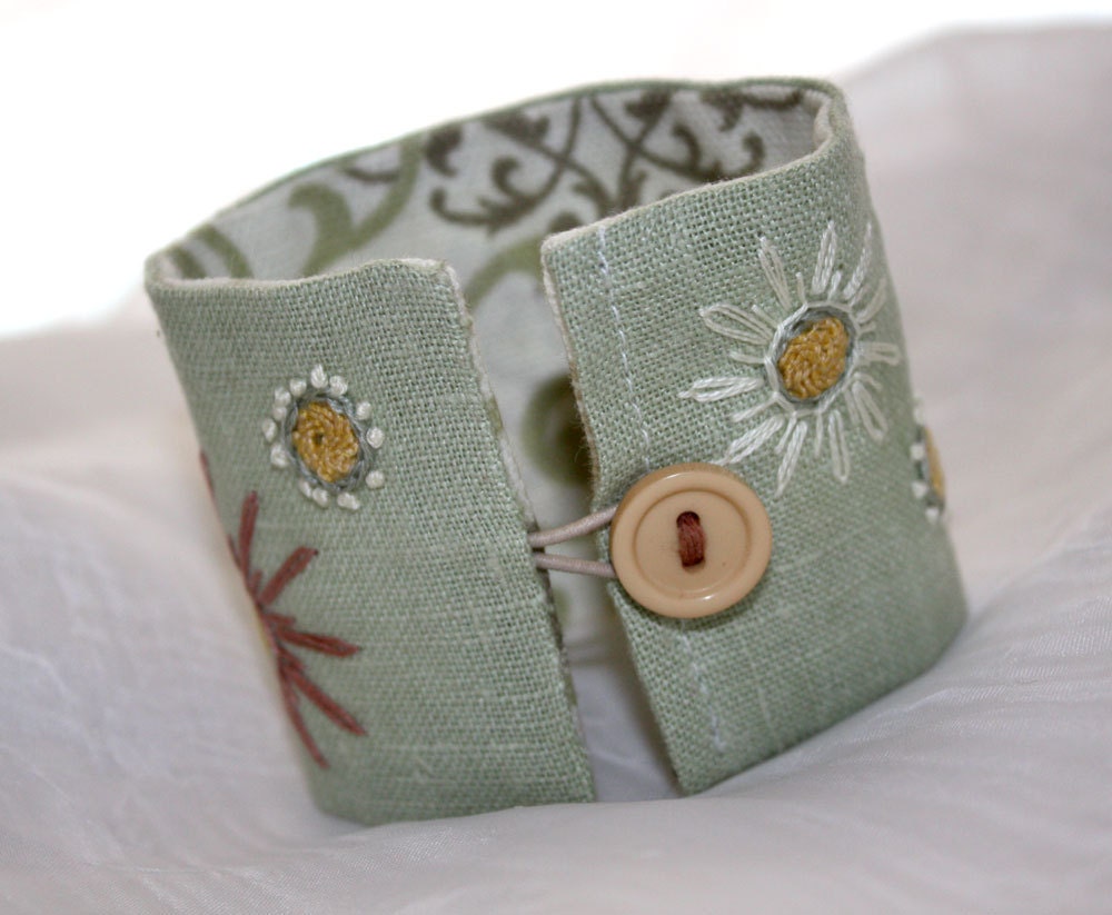 Hand Embroidery Textile Fabric Cuff Bracelet Mint Daisies Embroidery Linen Cuff Etsy