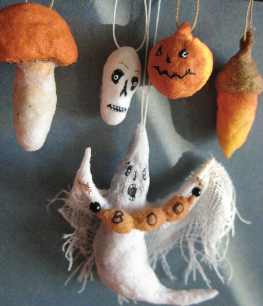 Spun Cotton Halloween Mini Ornament Set by maria pahls
