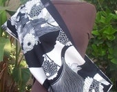 Baby Sling Yoko Black and White-