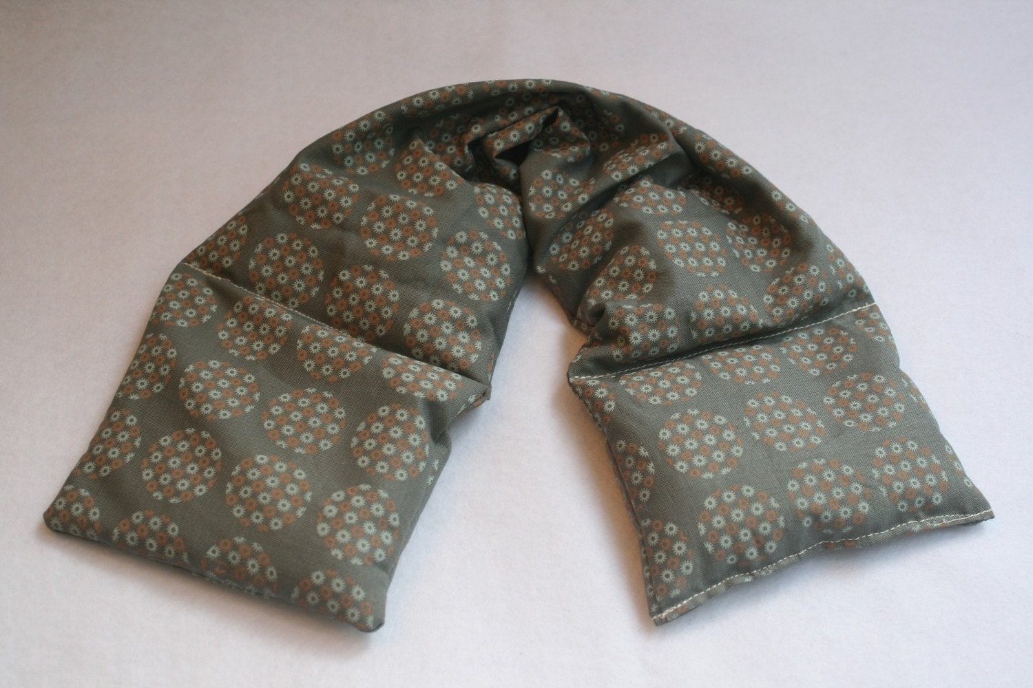 Hot Cold Therapy Wrap/ Neck Shoulder/ Flax Seed - Ships The Next Day-Mint, Lavender- Gray Sphere