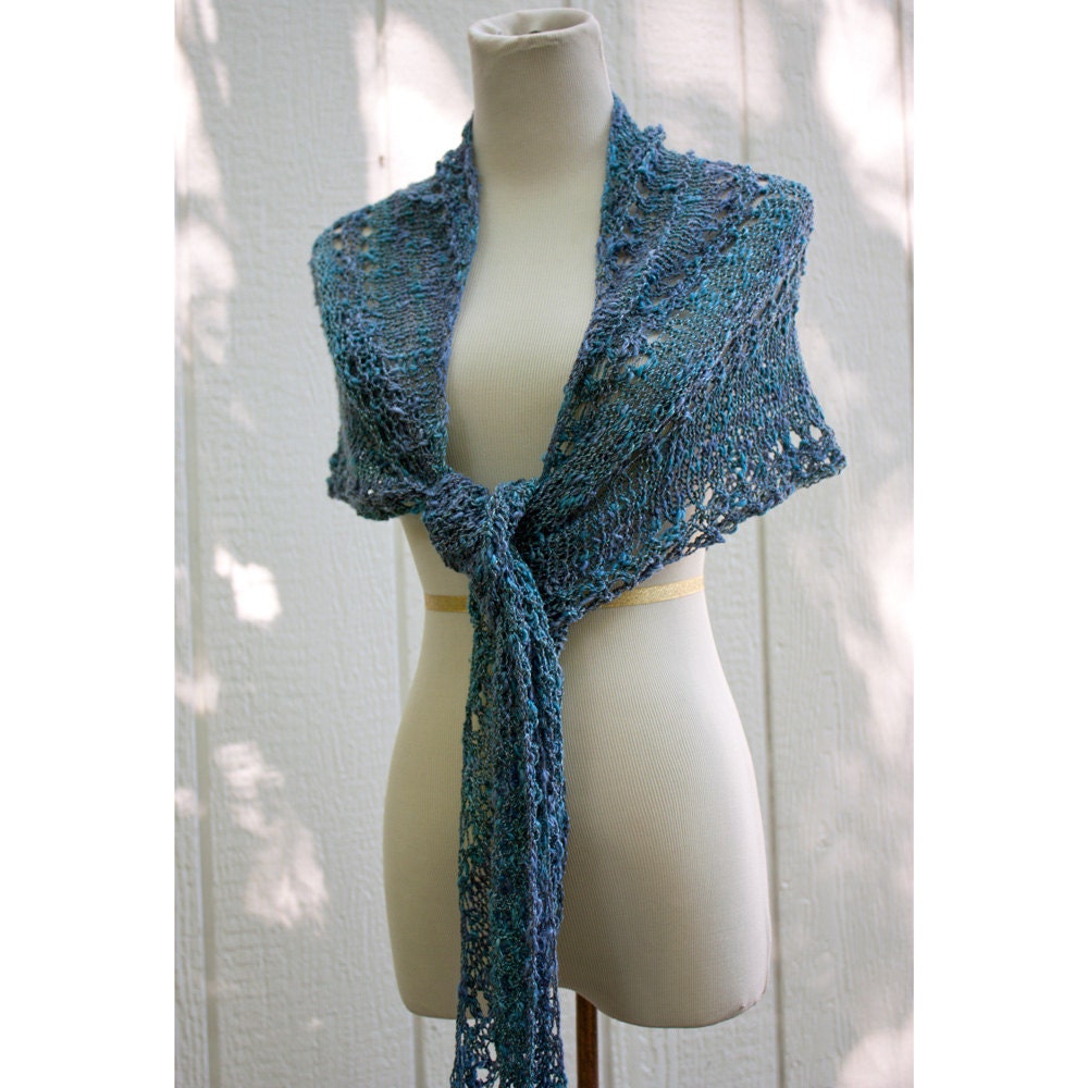 Summer Shawl in Waves of Blue