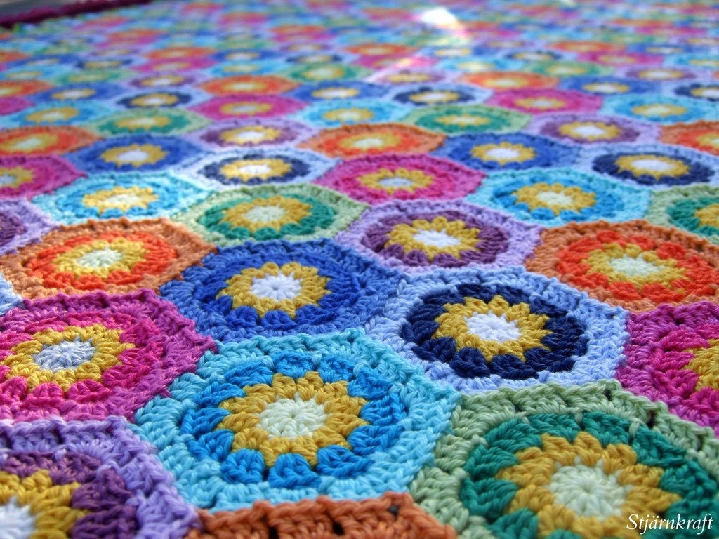 One-of-a-kind Crocheted Cotton Hexagon Blanket - Made in Finland - FREE SHIPPING