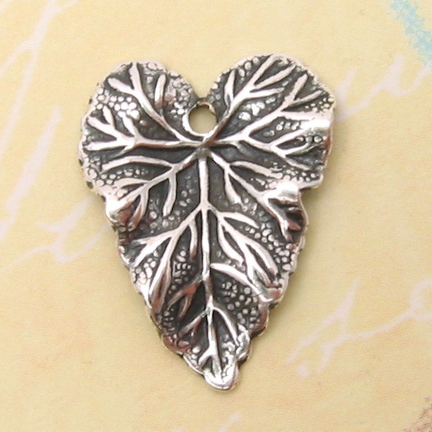 Leaf Charm Antiqued Silver Trinity Brass 6 Pc. AS66