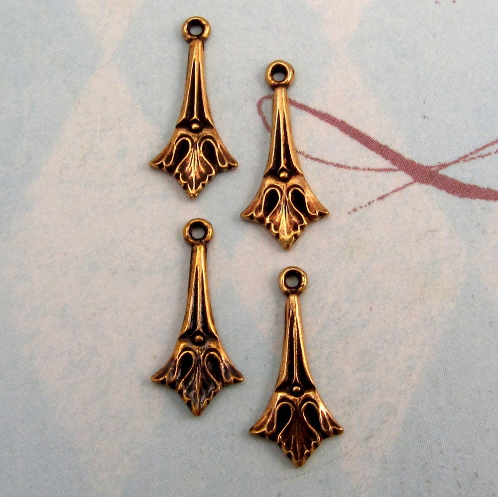 Tiny Fleur-de-Lis Charm Antique Gold Trinity Brass 4 Pc. AG211