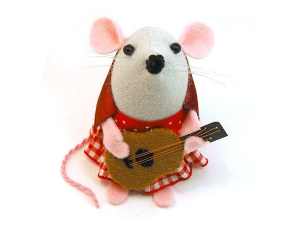 Guitarist Mouse guitar ornament felt rat hamster mice cute gift for animal lover or collector - Lizzy