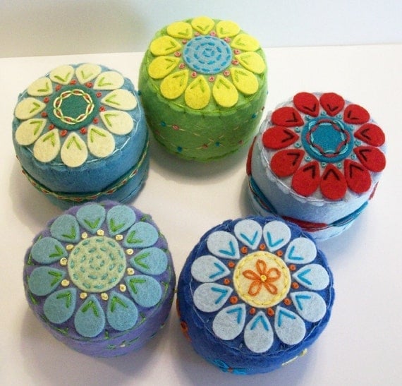 Set of 5 Mini Pincushions