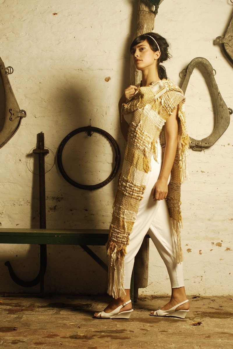 GOLD - handwoven ruana shawl cover shoulders tunica - in gold cream - (I09/041)